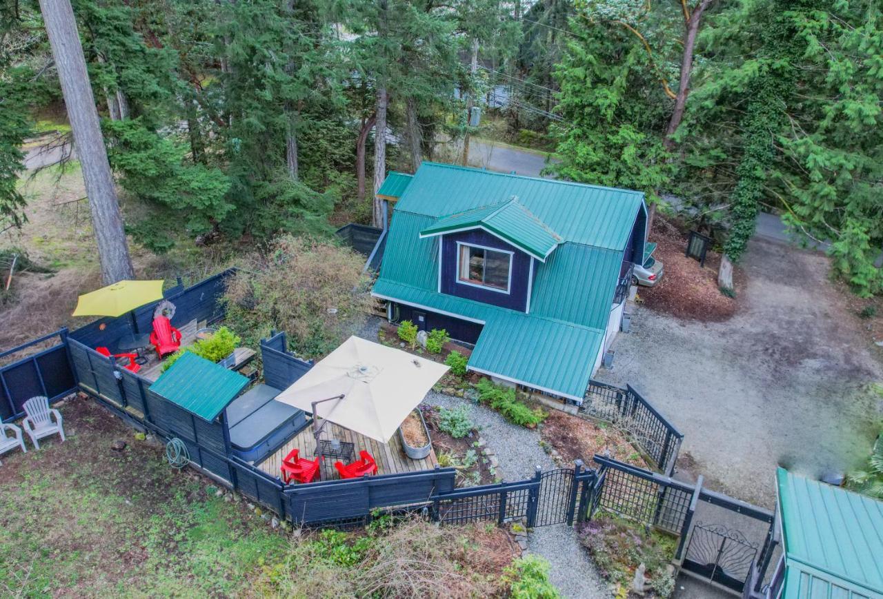 Salt Spring Carriage House B&B Ganges Exterior foto