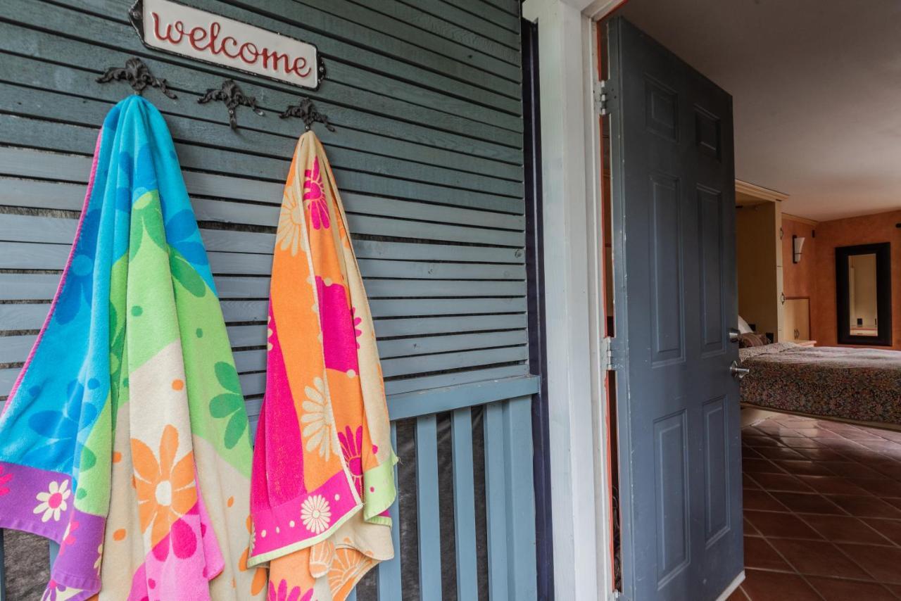 Salt Spring Carriage House B&B Ganges Exterior foto