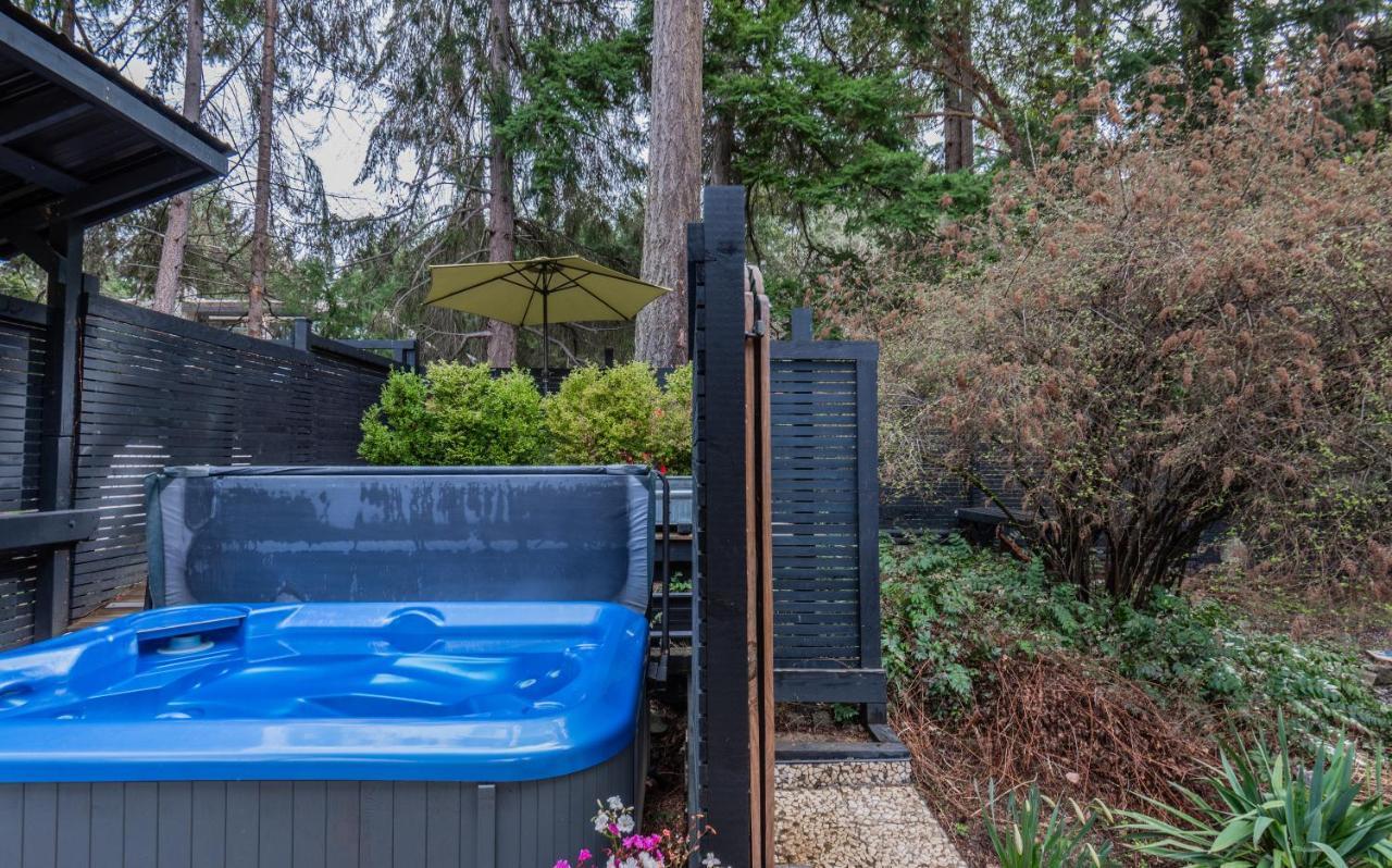 Salt Spring Carriage House B&B Ganges Exterior foto